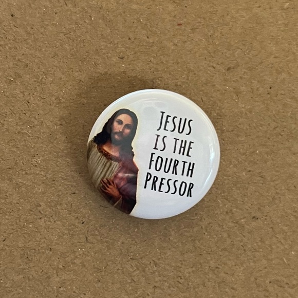 🏥Badge Pin - Picture 7 of 7